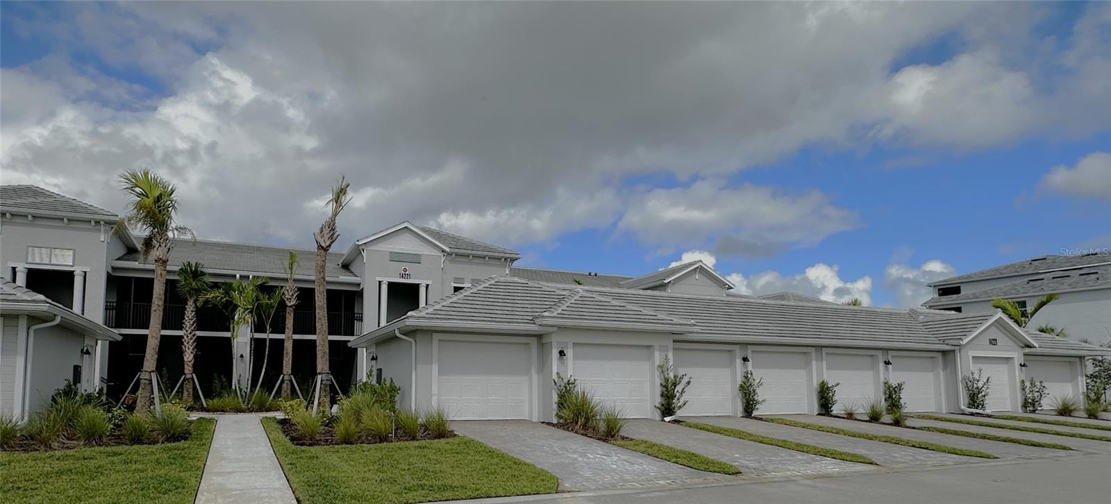 14221 HERITAGE LANDING BLVD #2017 Property Photo 1