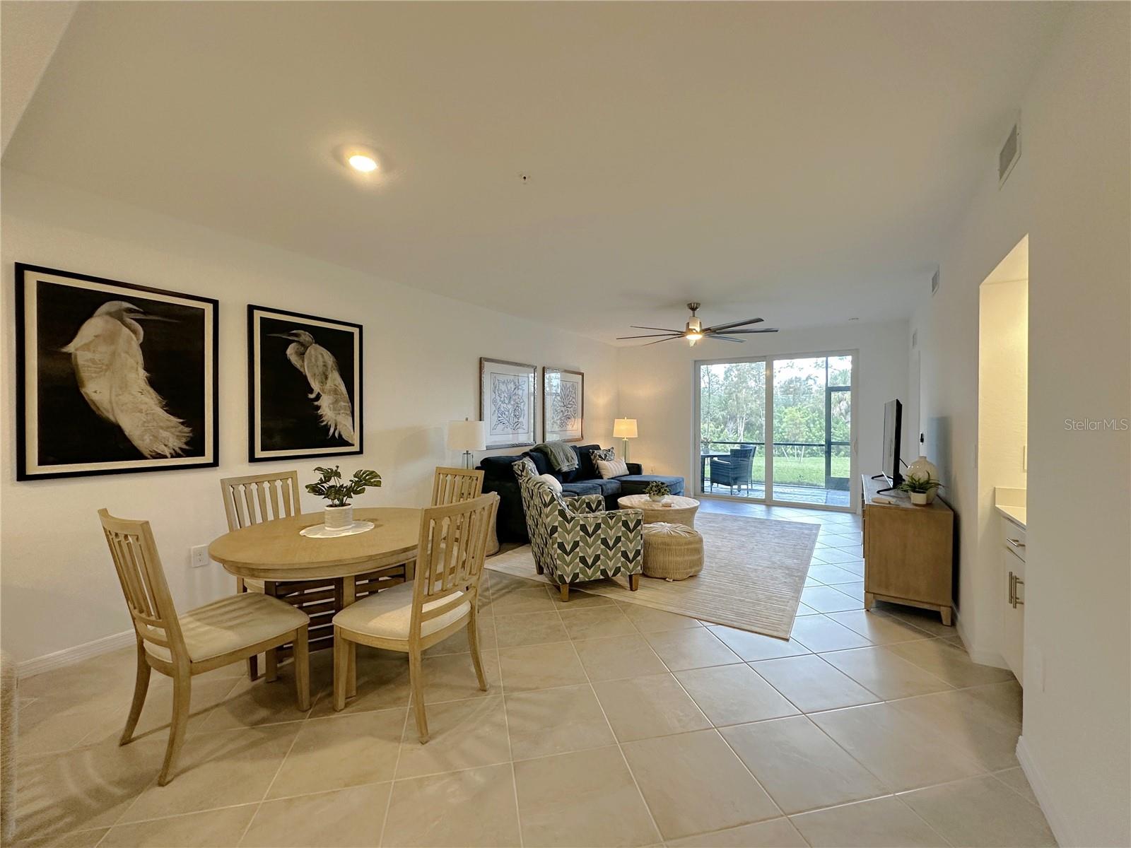 14221 Heritage Landing Blvd #2017 Property Photo 8