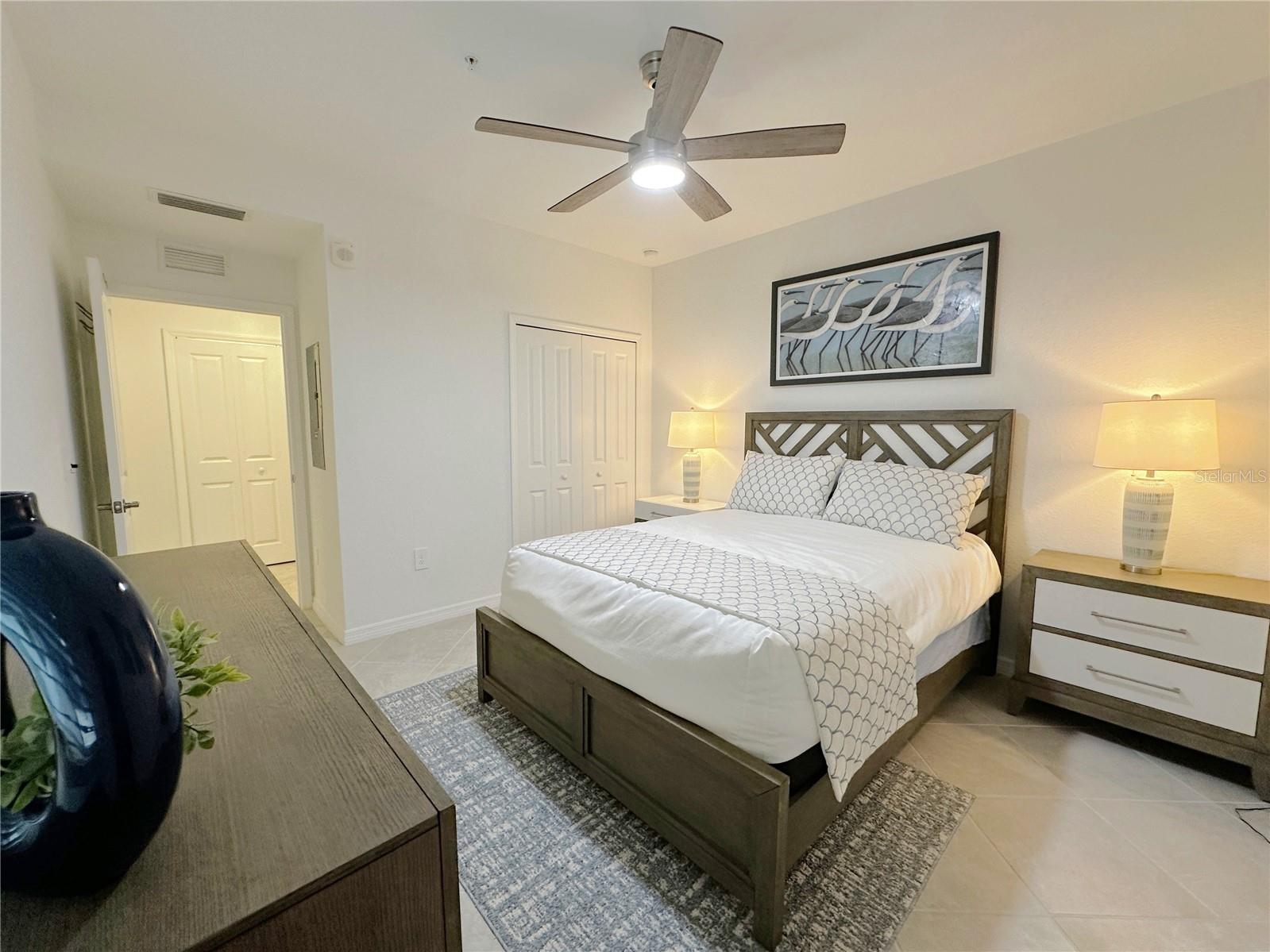 14221 Heritage Landing Blvd #2017 Property Photo 20
