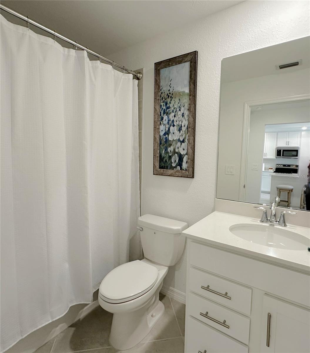 14221 Heritage Landing Blvd #2017 Property Photo 21
