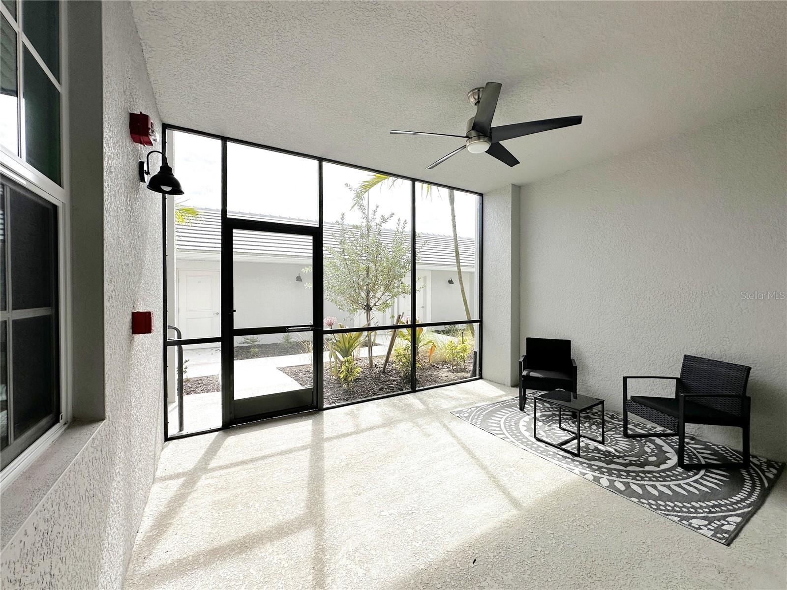 14221 Heritage Landing Blvd #2017 Property Photo 29