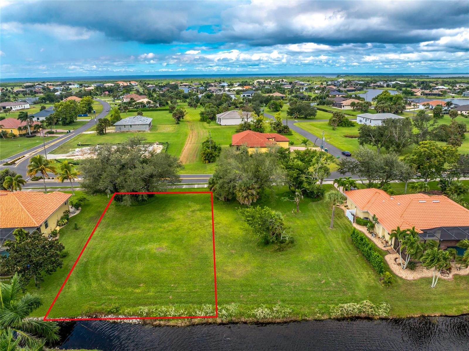 17204 Cape Horn Blvd Property Photo 17