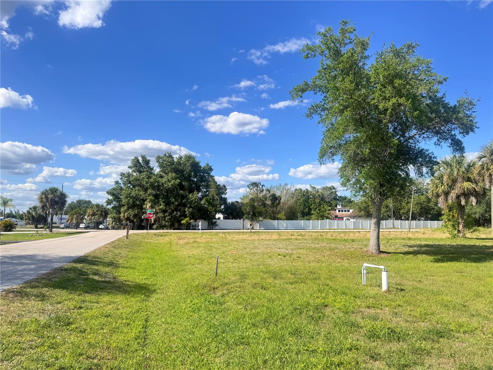 5384 N Wilson Dr Property Photo 20