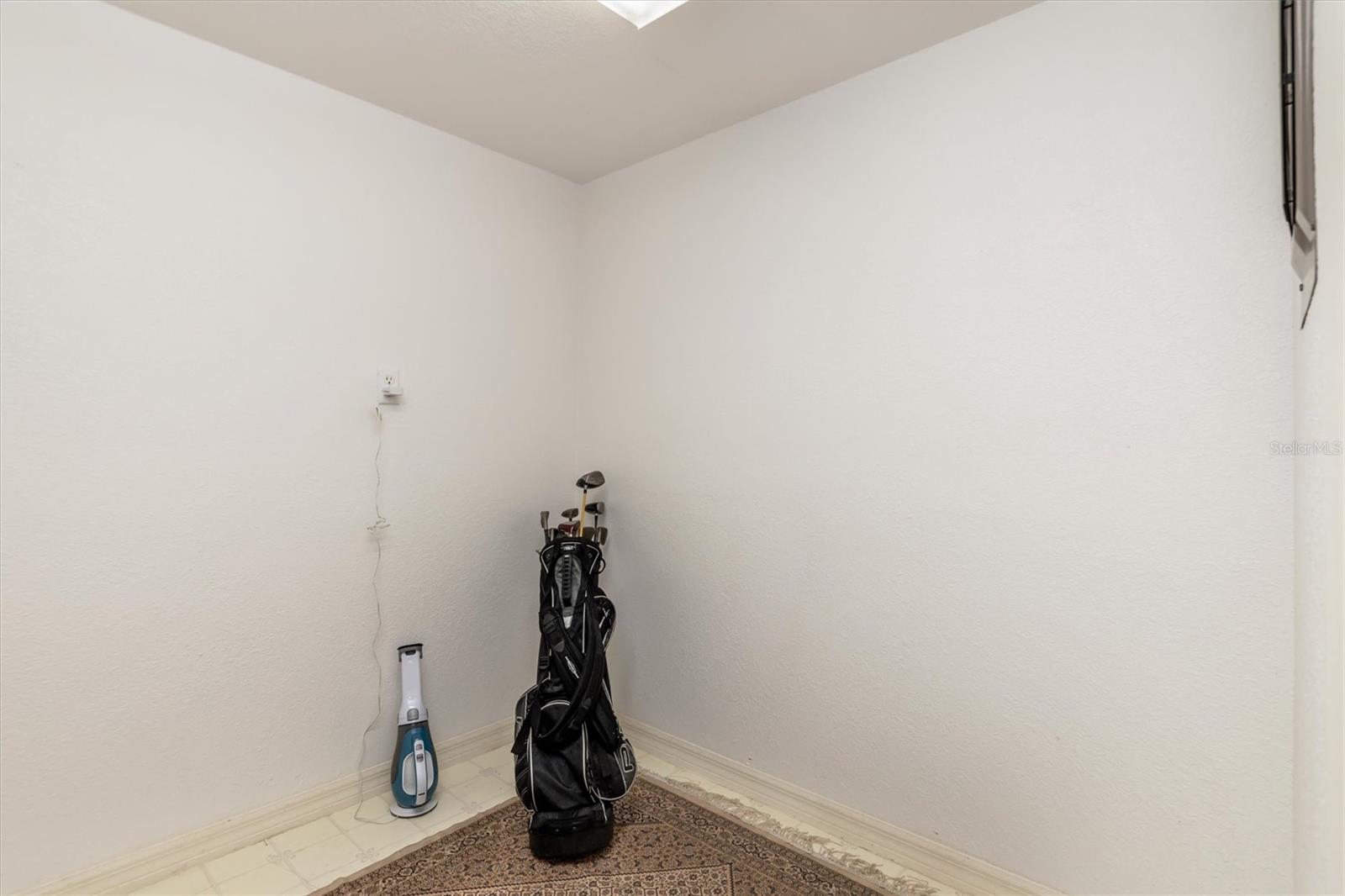 130 Breakers Ct #221 Property Photo 38