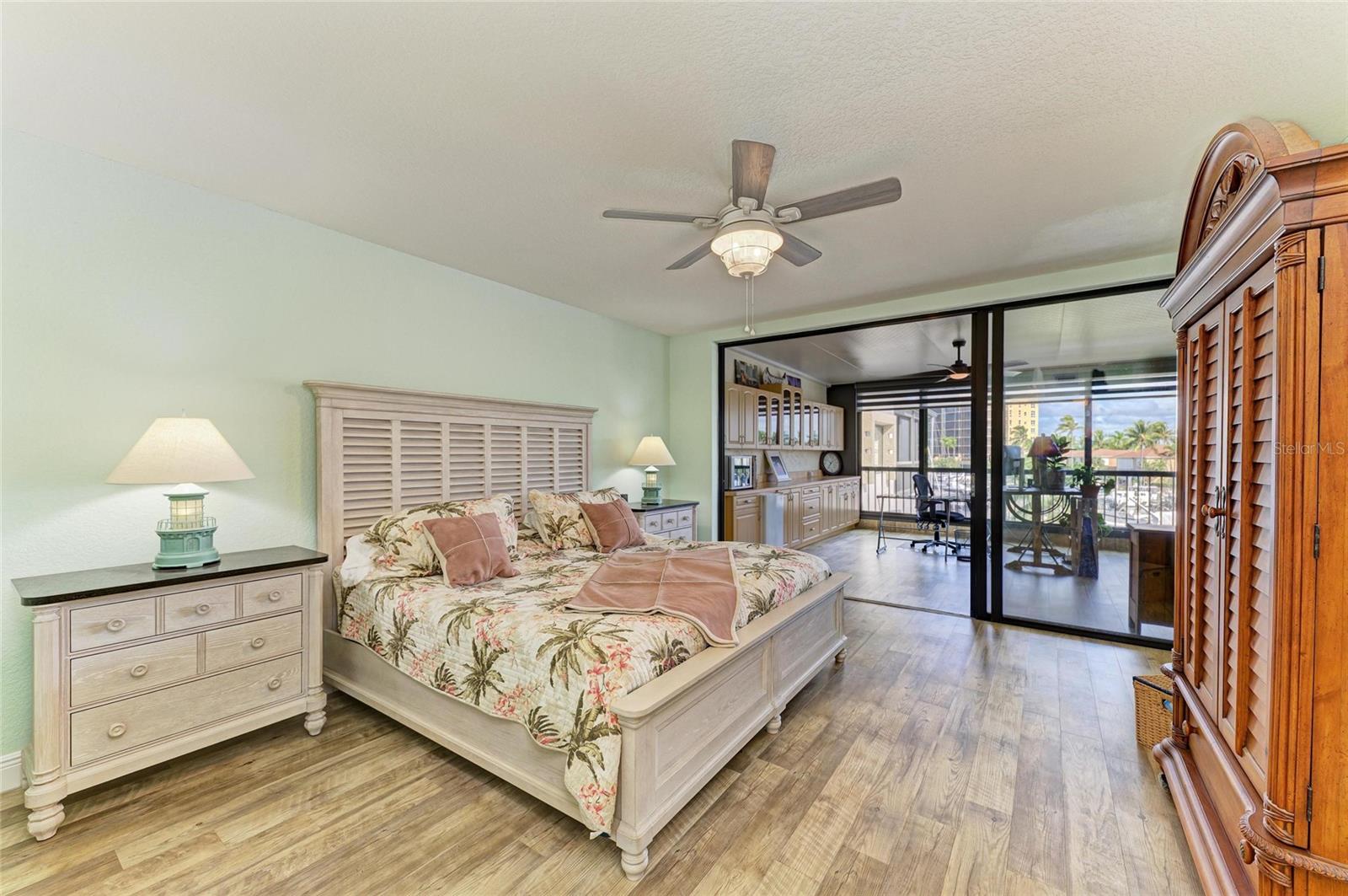 3240 Southshore Dr #44c Property Photo 14