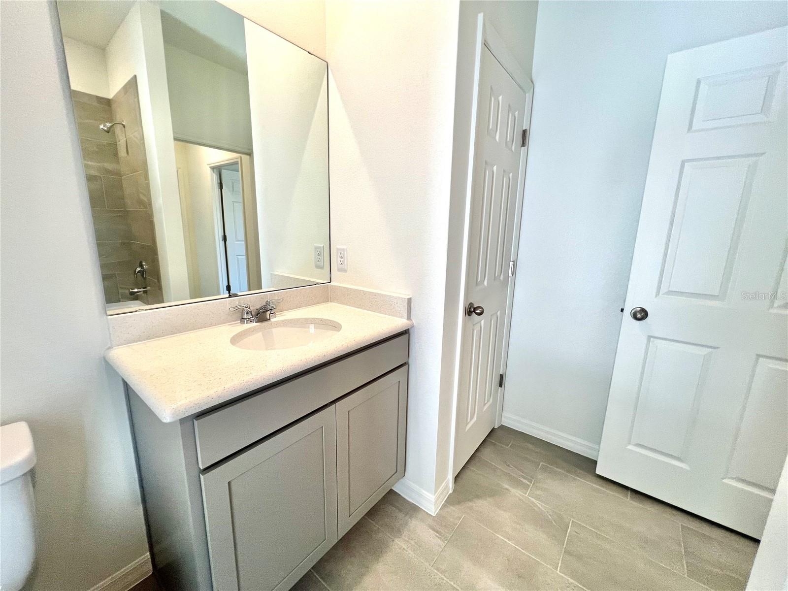 4 Lynbrook Dr Property Photo 12