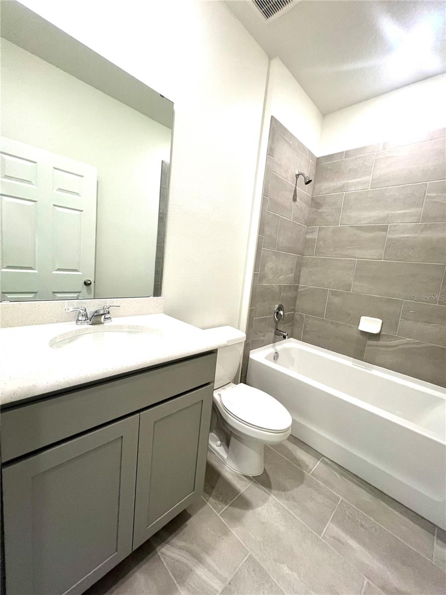 4 Lynbrook Dr Property Photo 14