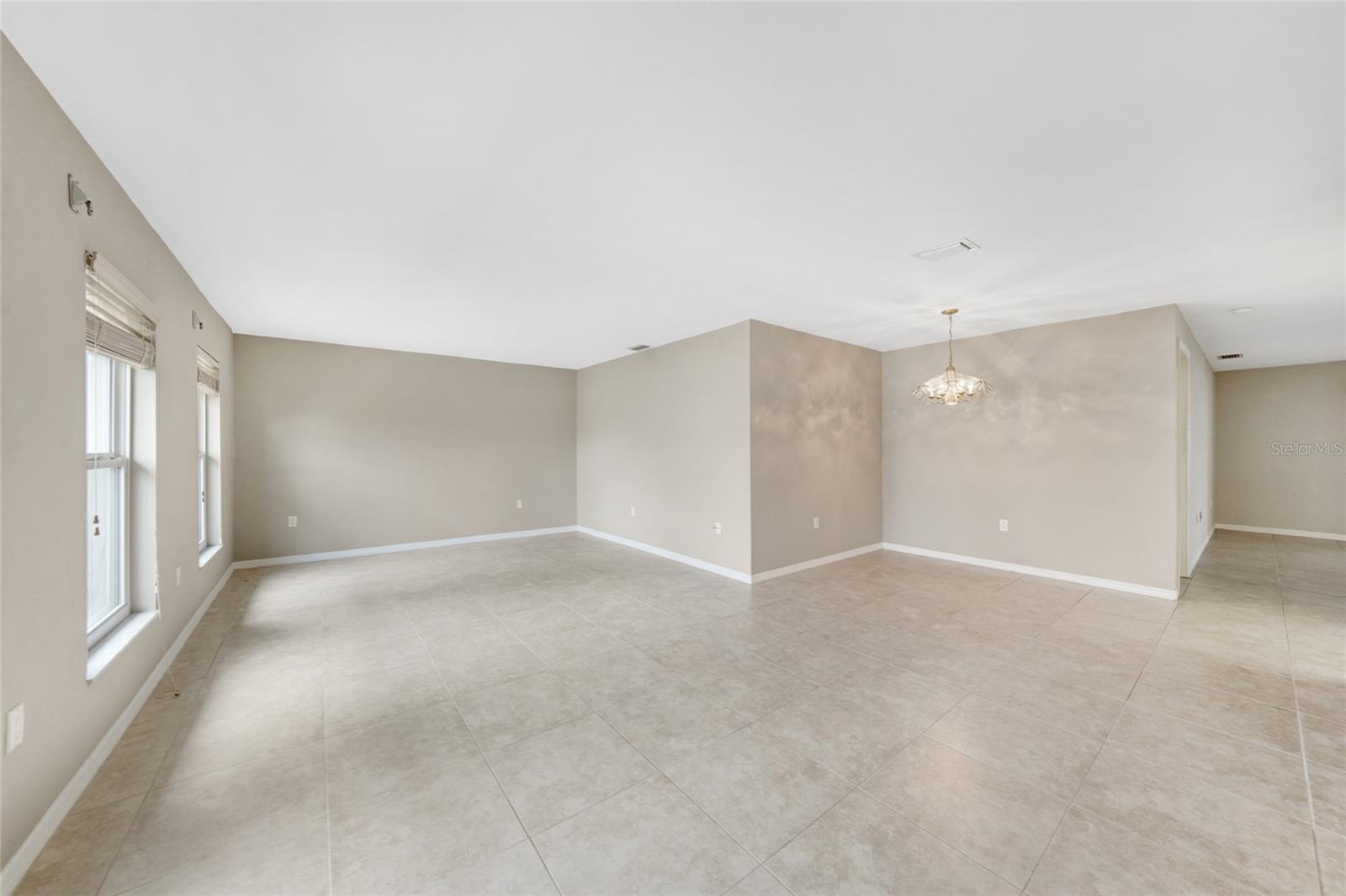 931 Bal Harbor Blvd Property Photo 7