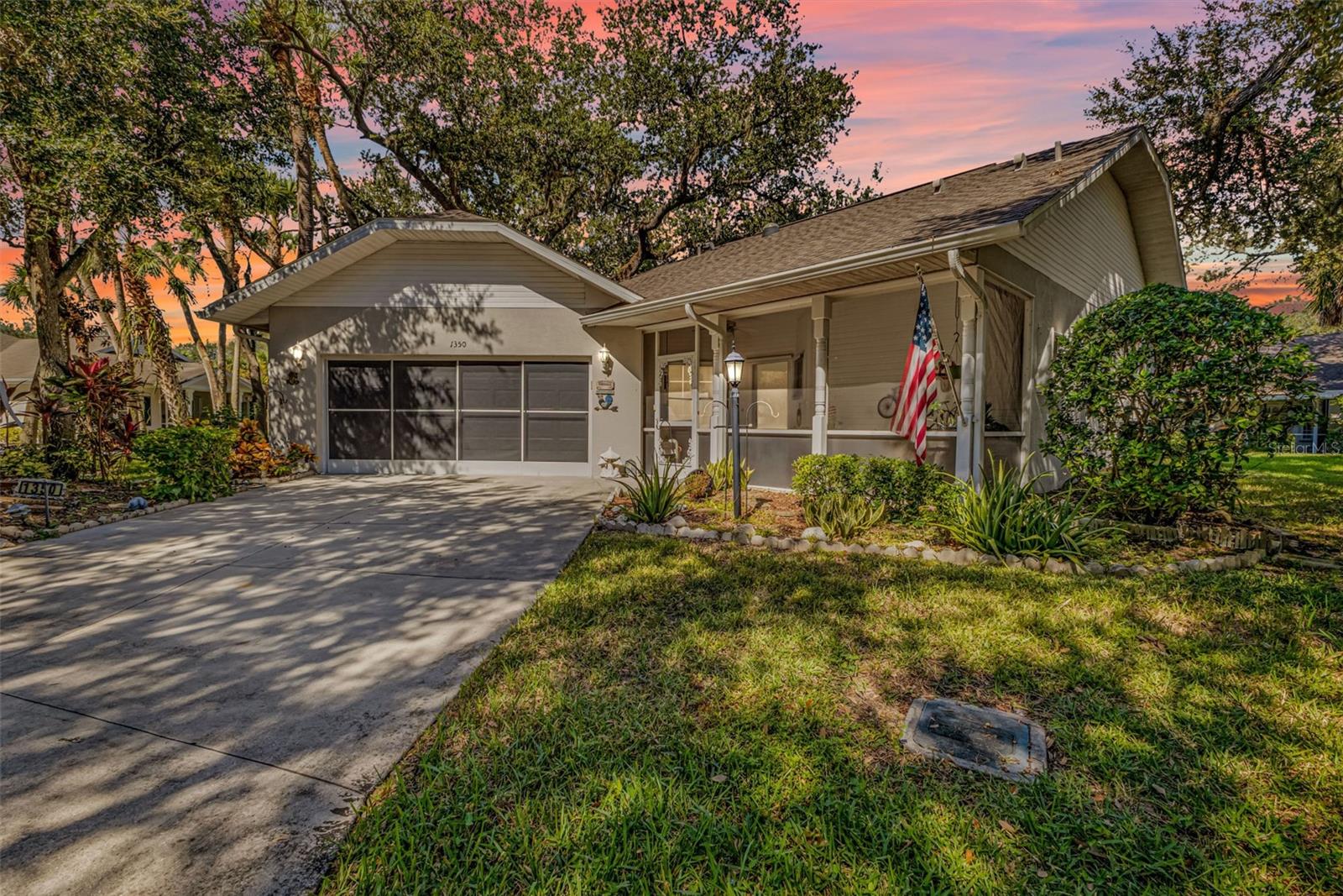 1350 Old Oak Trl Property Photo 2