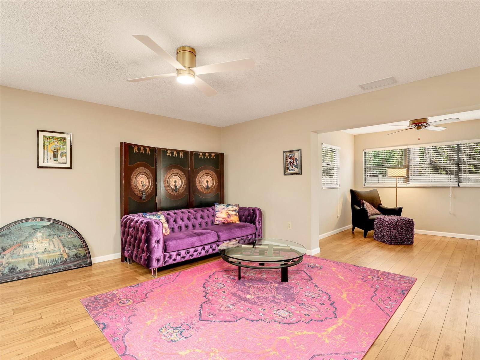 623 Oak Hill Cir #28 Property Photo 17