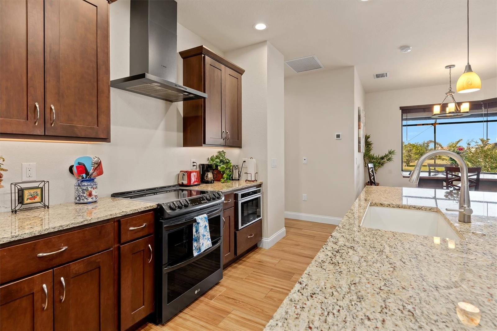 3937 Bal Harbor Blvd Property Photo 15