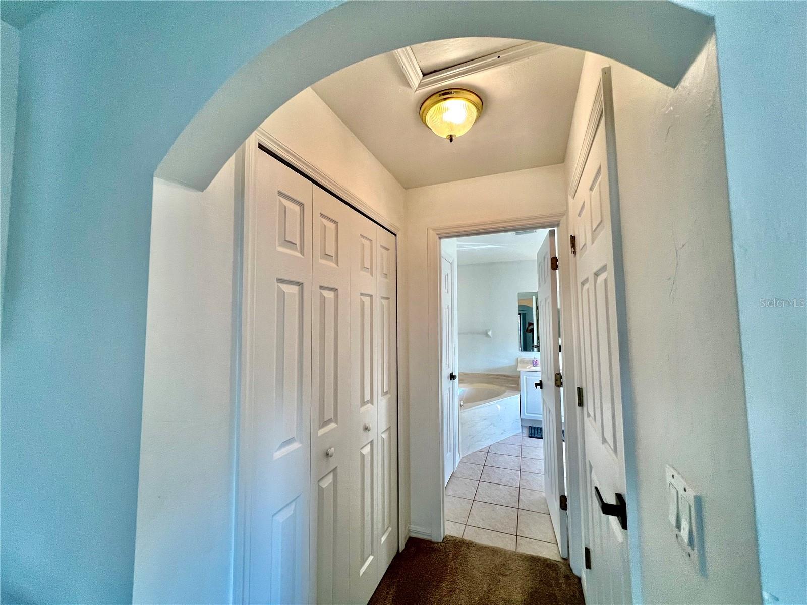 426 Nw 37th Pl Property Photo 24