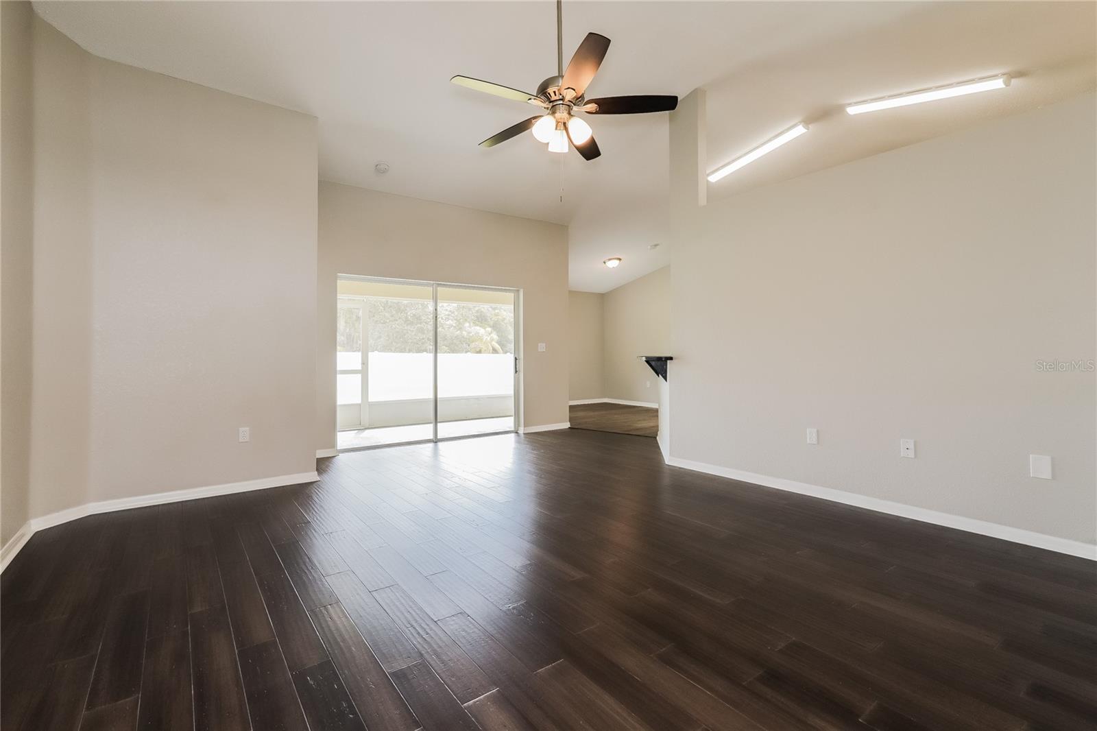 3407 Imperial Manor Way Property Photo 3