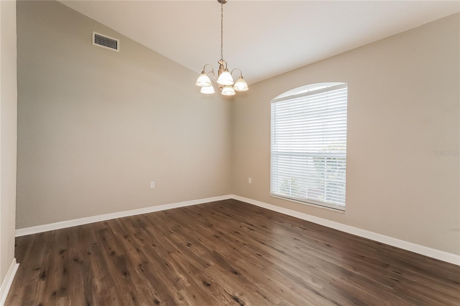 3407 Imperial Manor Way Property Photo 7