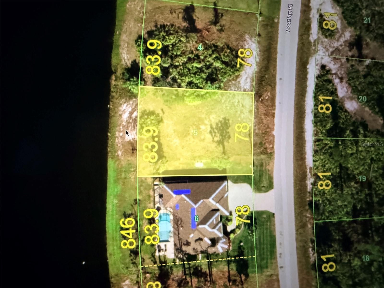 16 MOORING PL Property Photo 1