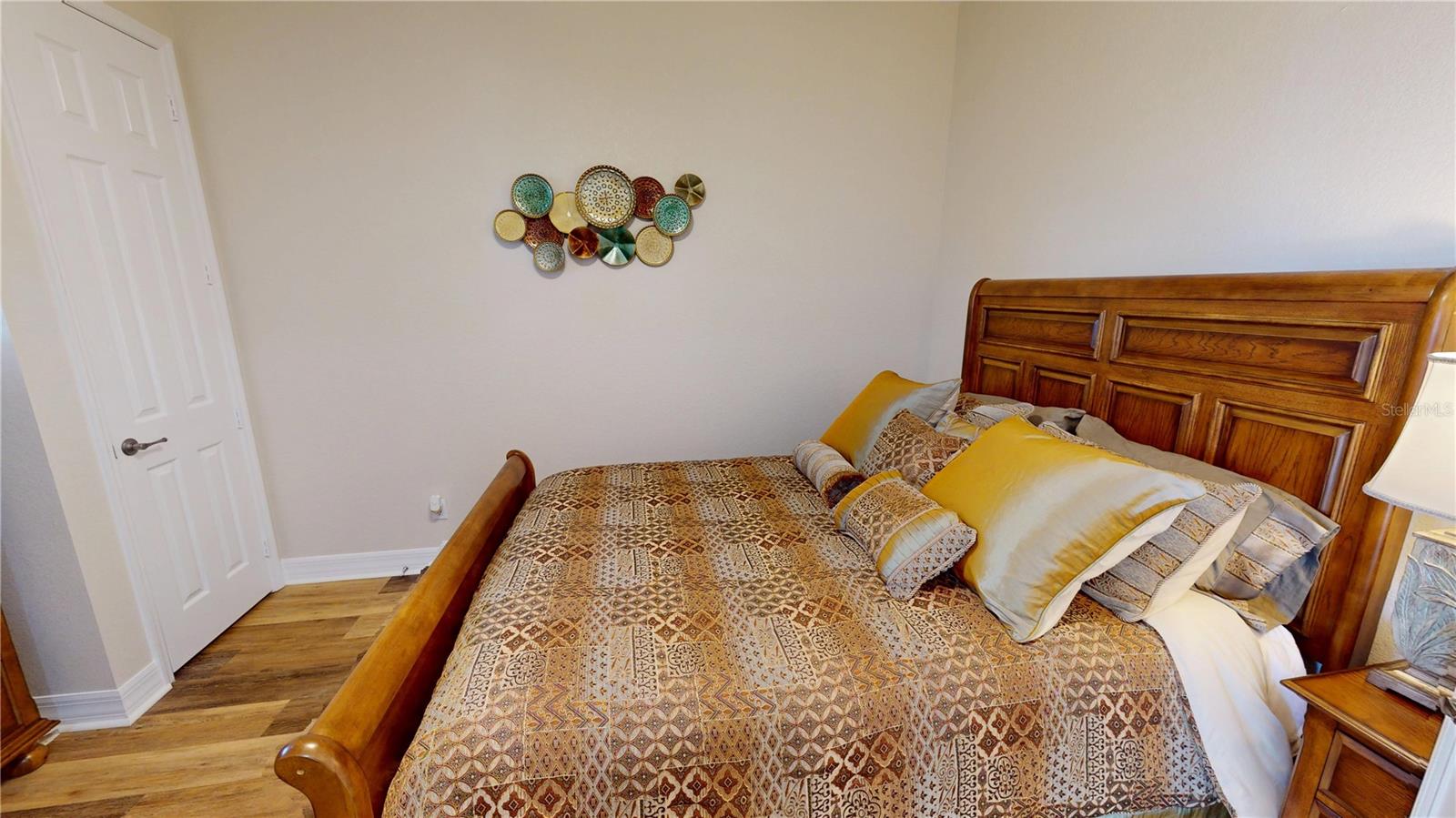 1340 Rock Dove Ct #143 Property Photo 6