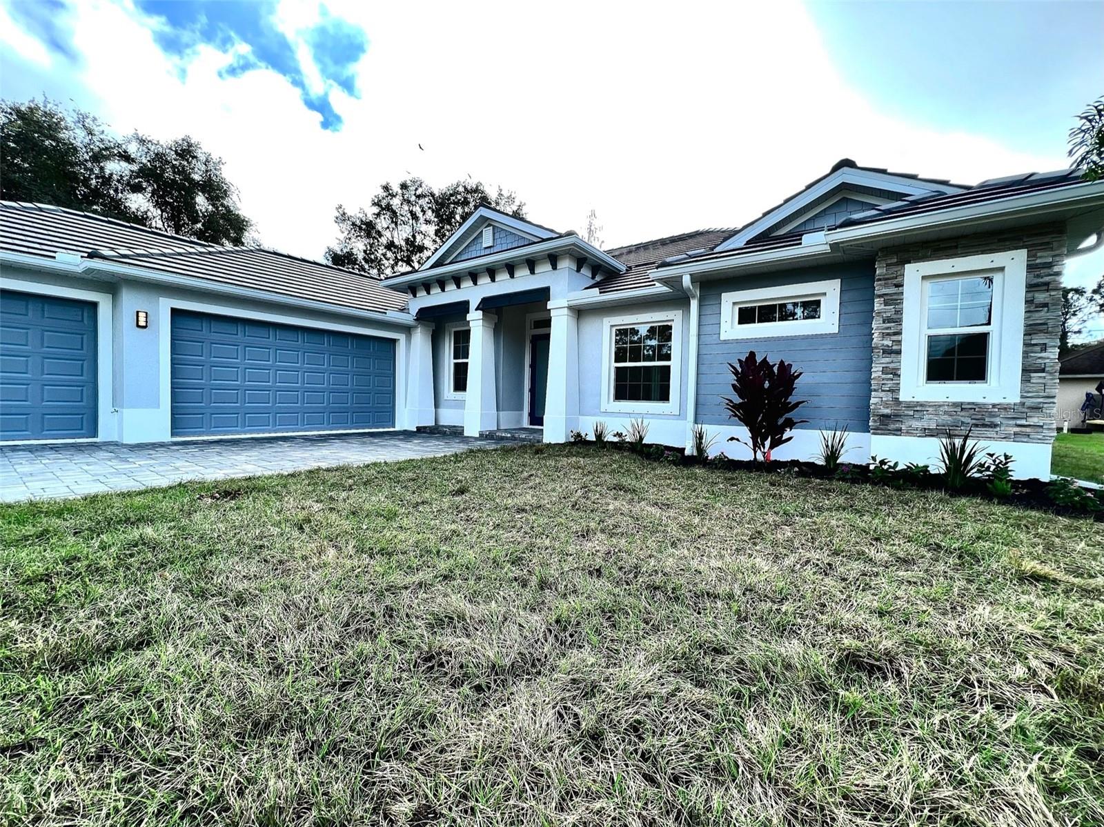 3120 Wenona Dr Property Photo 2