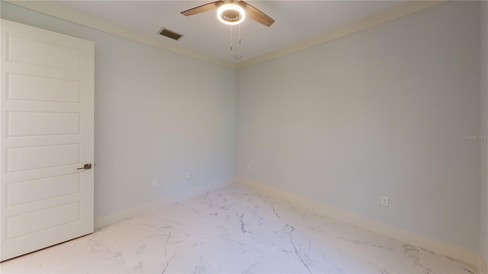 3120 Wenona Dr Property Photo 15