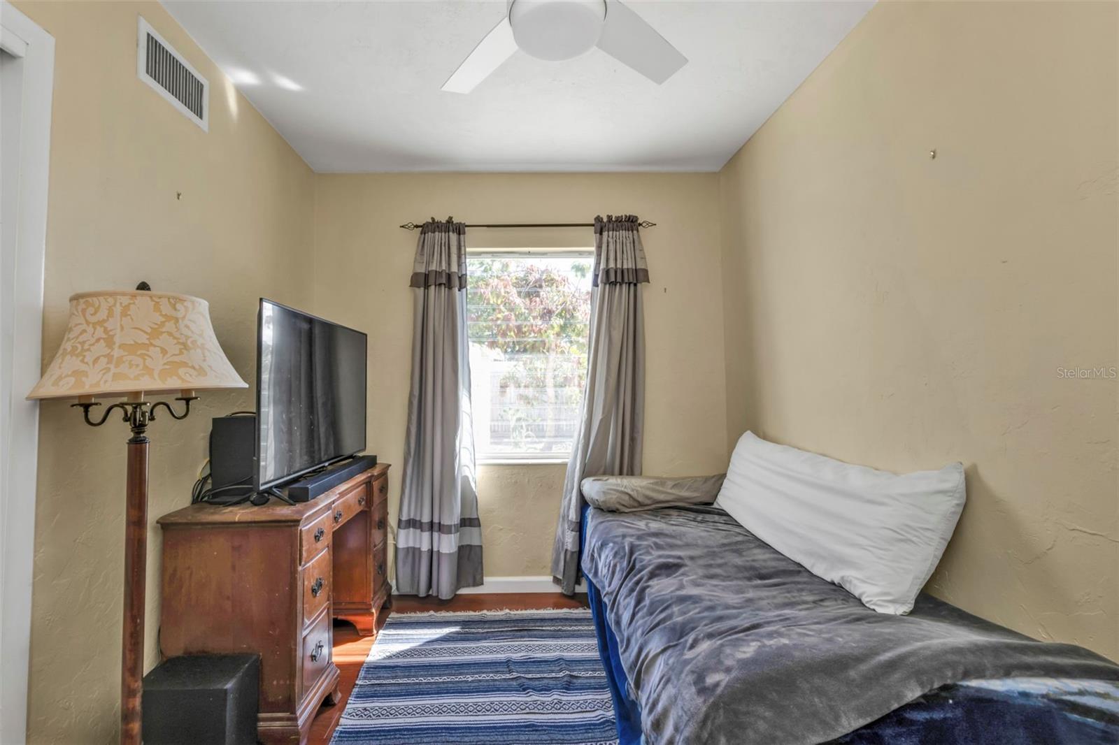2440 Ednor St Property Photo 8