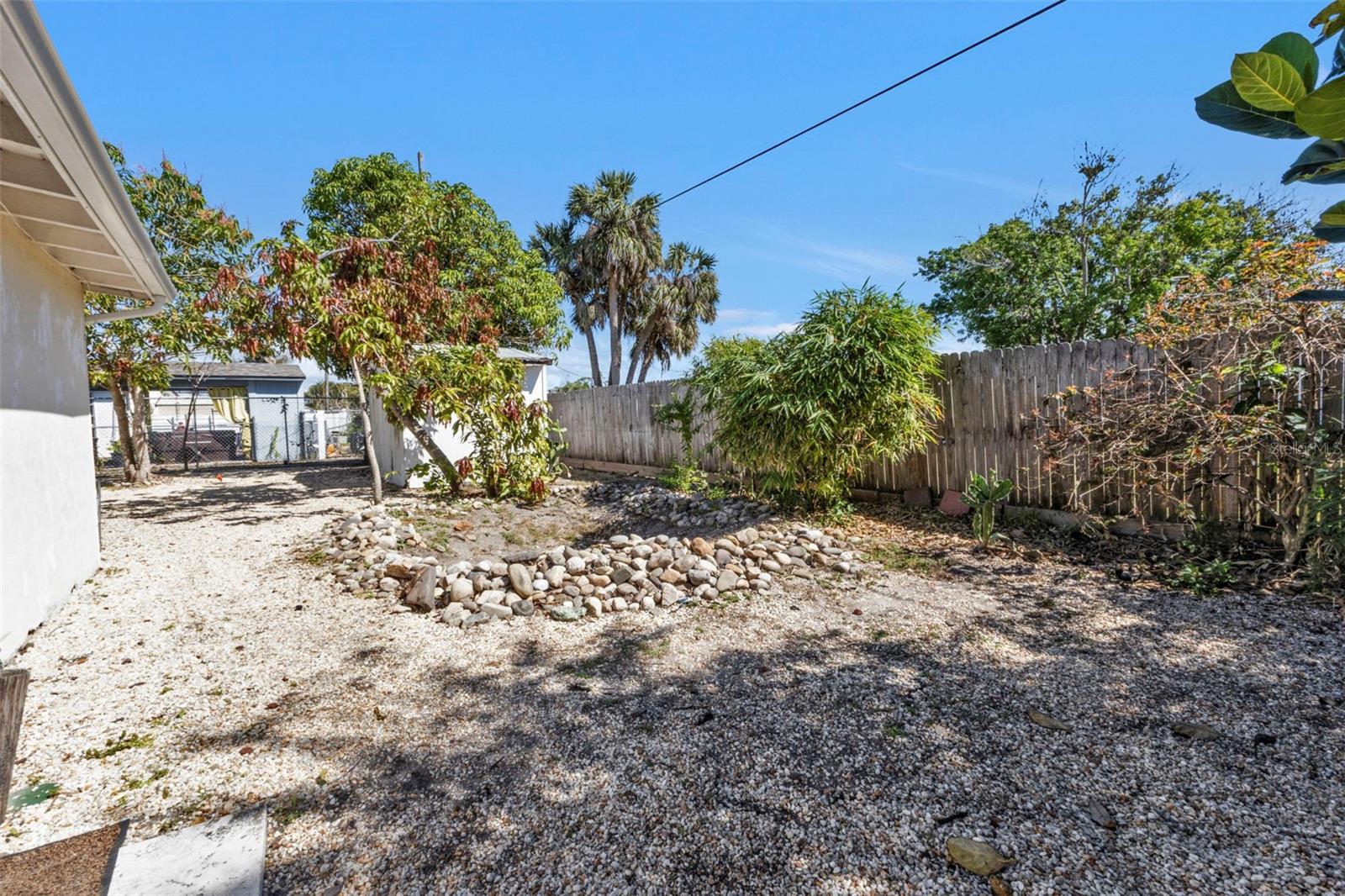 2440 Ednor St Property Photo 34