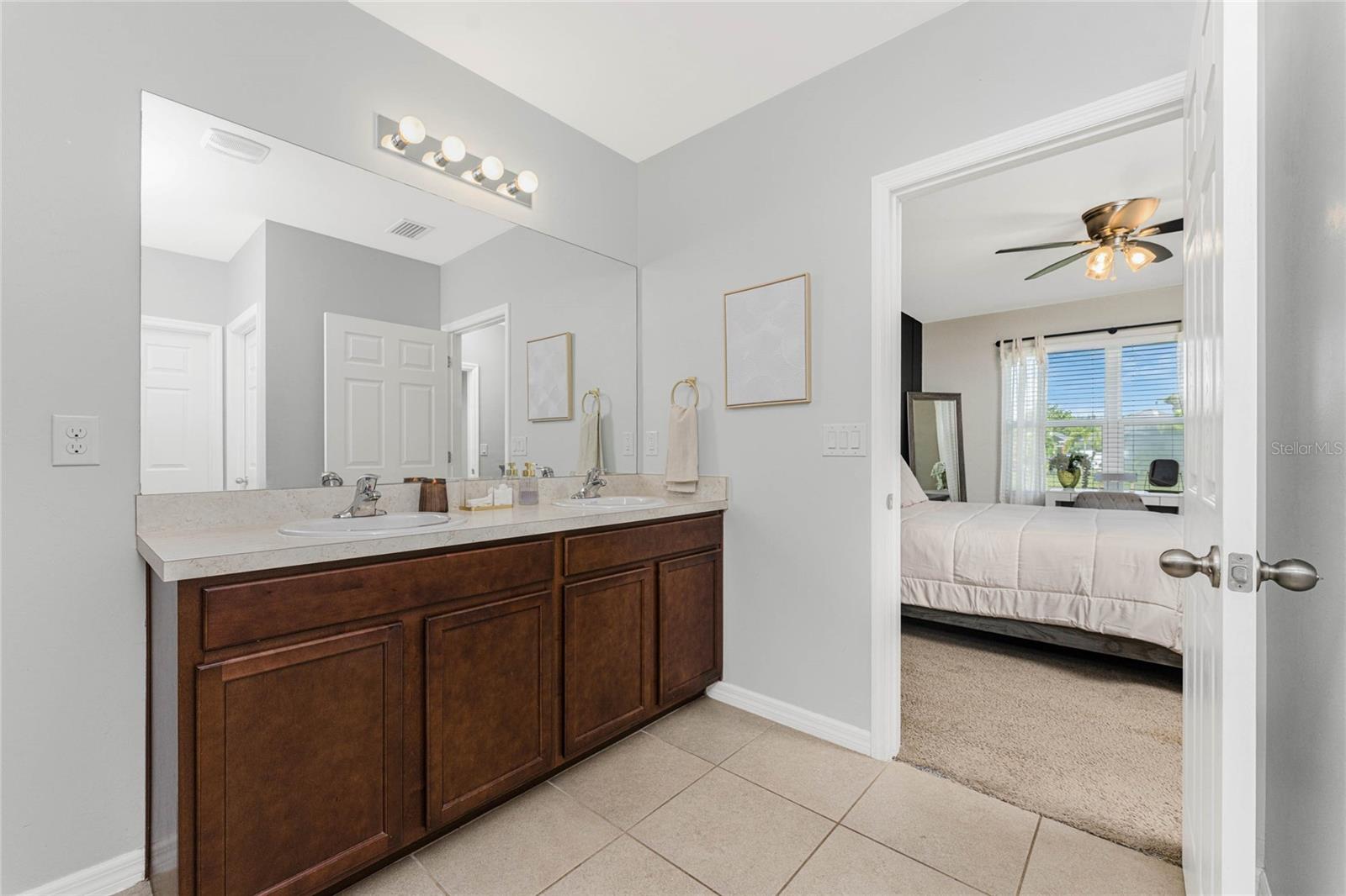 450 Porto Alegre St Property Photo 29