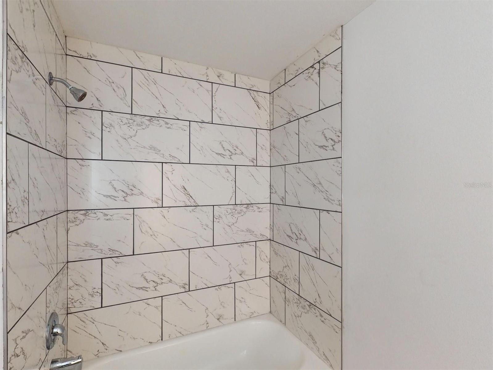 1215 Capricorn Blvd Property Photo 32