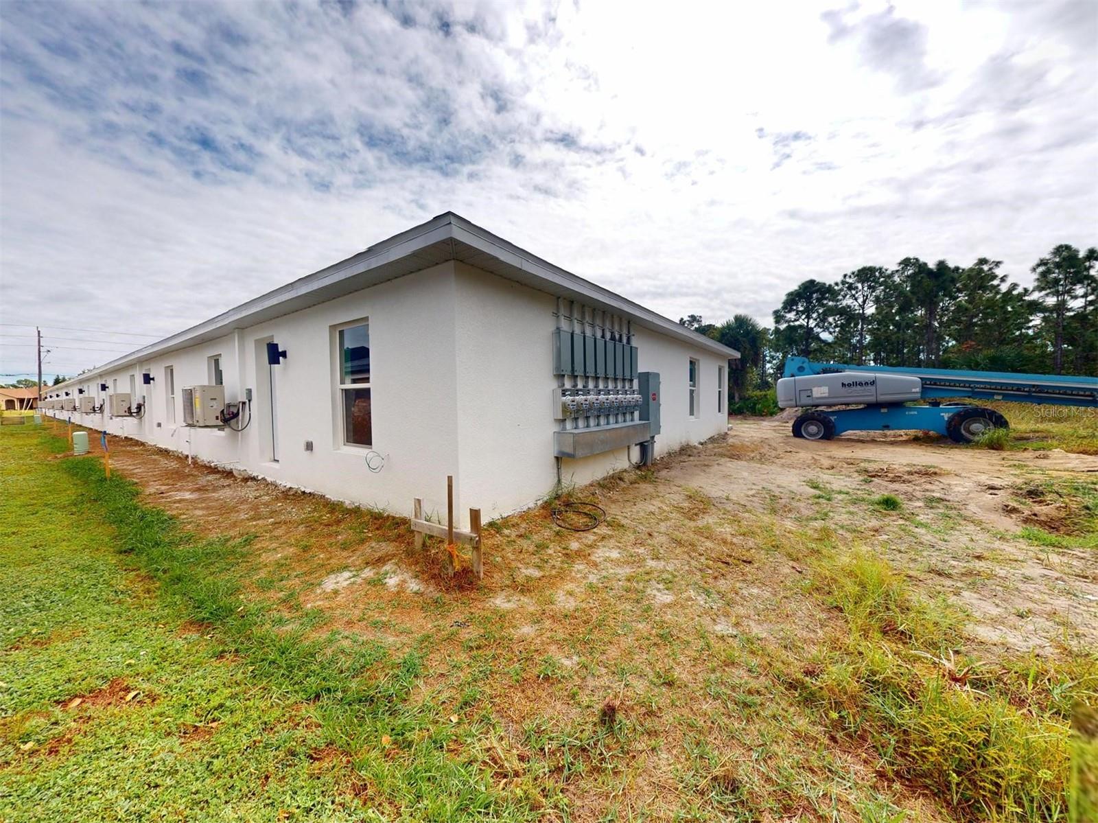 1215 Capricorn Blvd Property Photo 38
