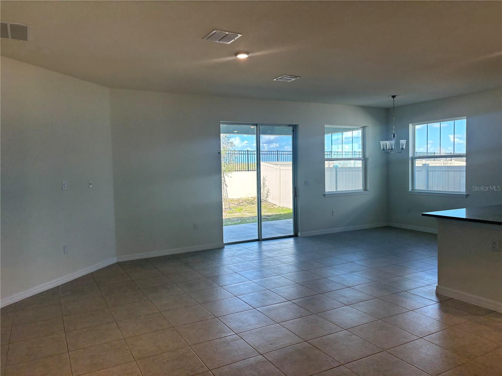 2355 Selenia St Property Photo 4