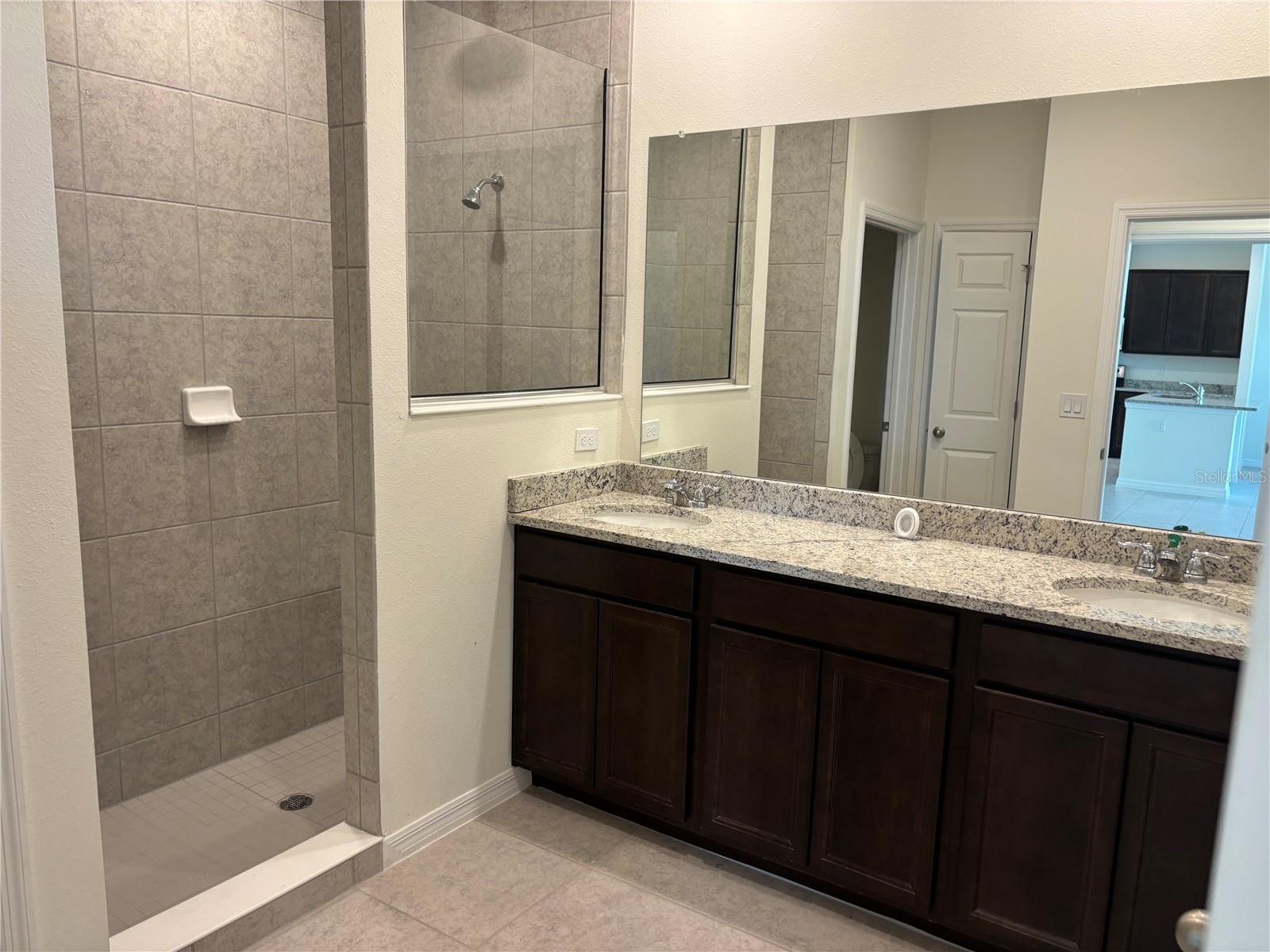 2355 Selenia St Property Photo 5