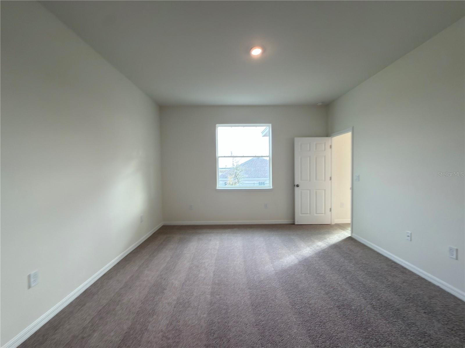 2334 Selenia St Property Photo 10