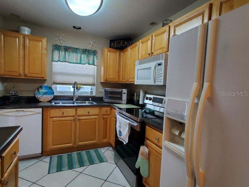3233 Wood Thrush Dr #24a Property Photo 9