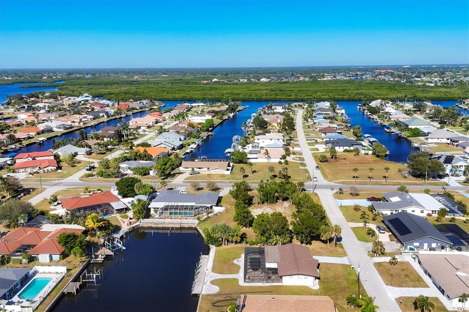 4358 Harbor Blvd Property Photo 11