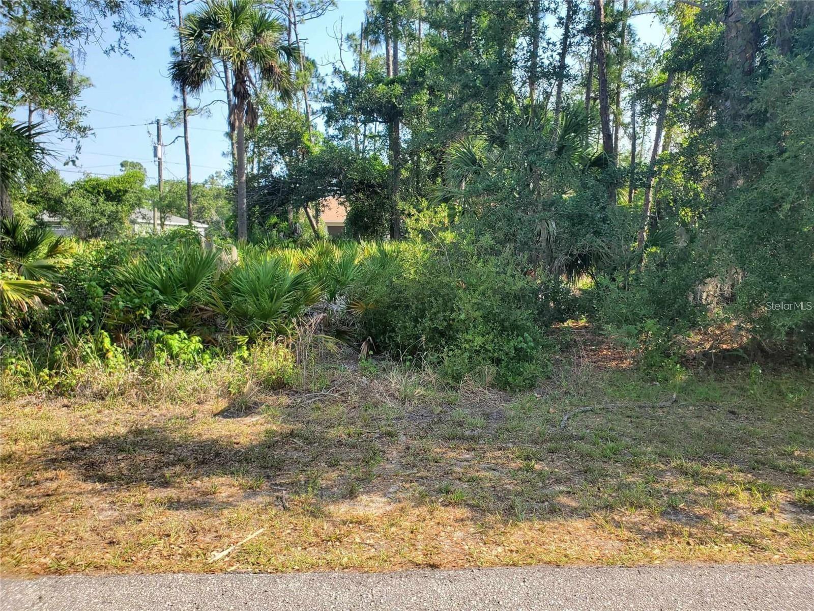 18358 OXFORD AVE Property Photo 1