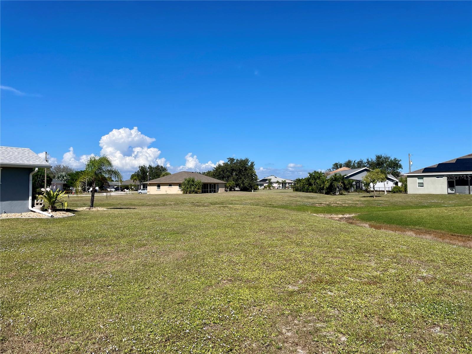 7310 Satsuma Dr Property Photo 7