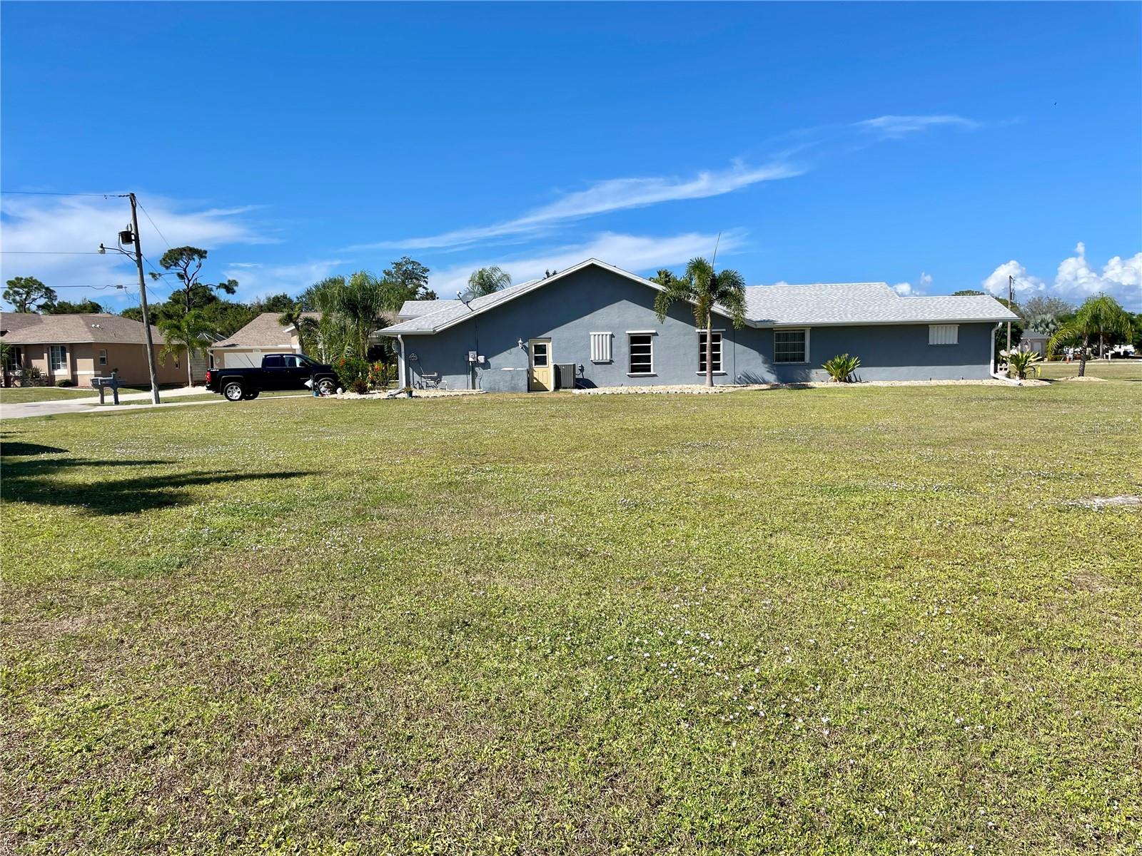 7310 Satsuma Dr Property Photo 8
