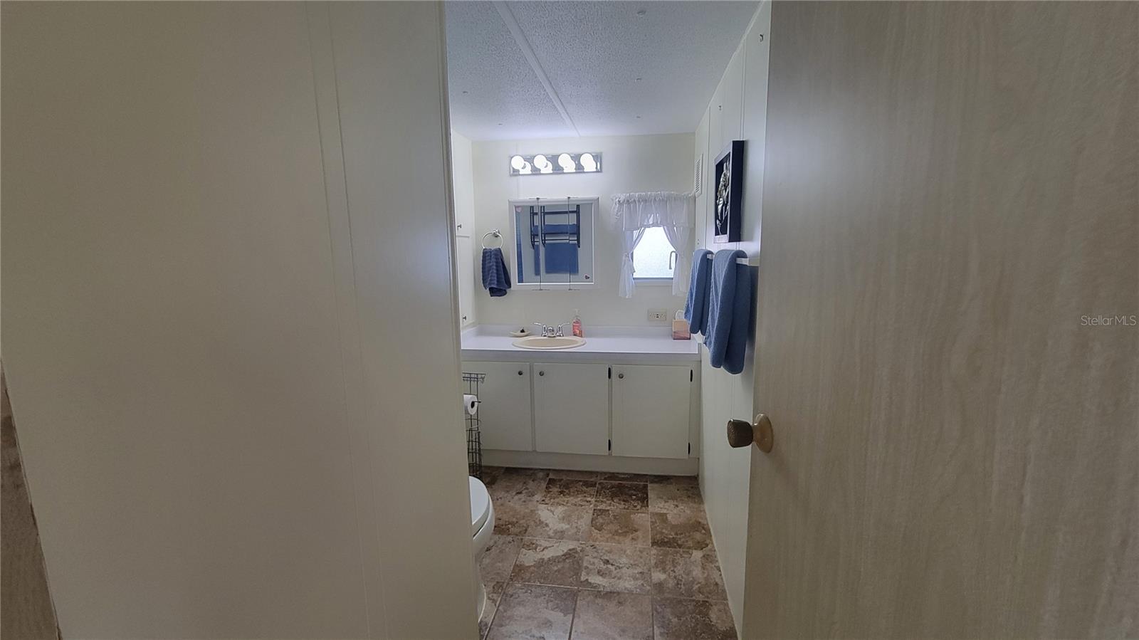 60 5th St Property Photo 5