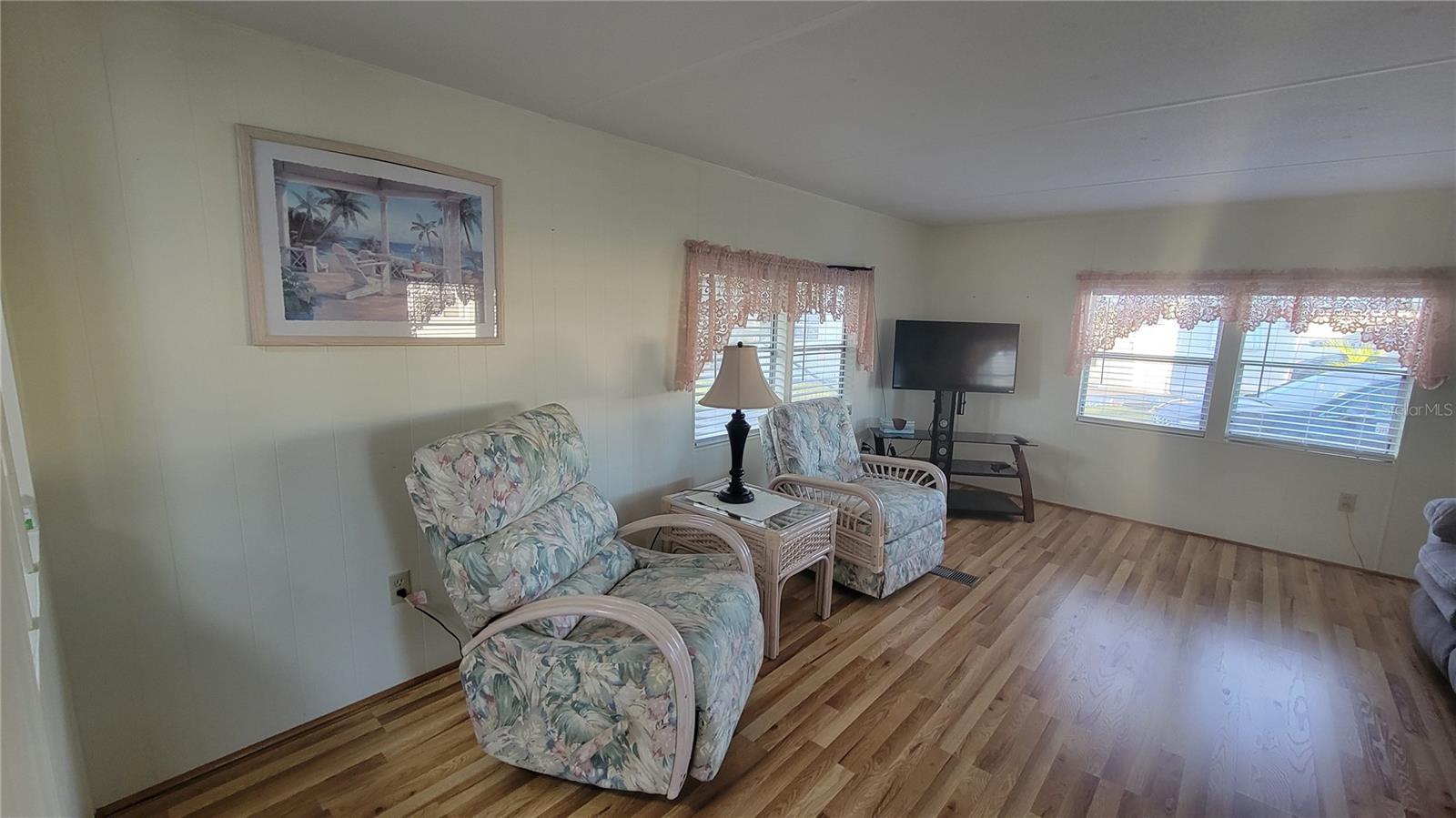 60 5th St Property Photo 13