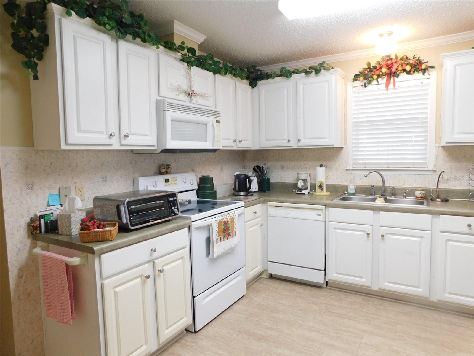 11739 Sw Lemon Ave Property Photo 15
