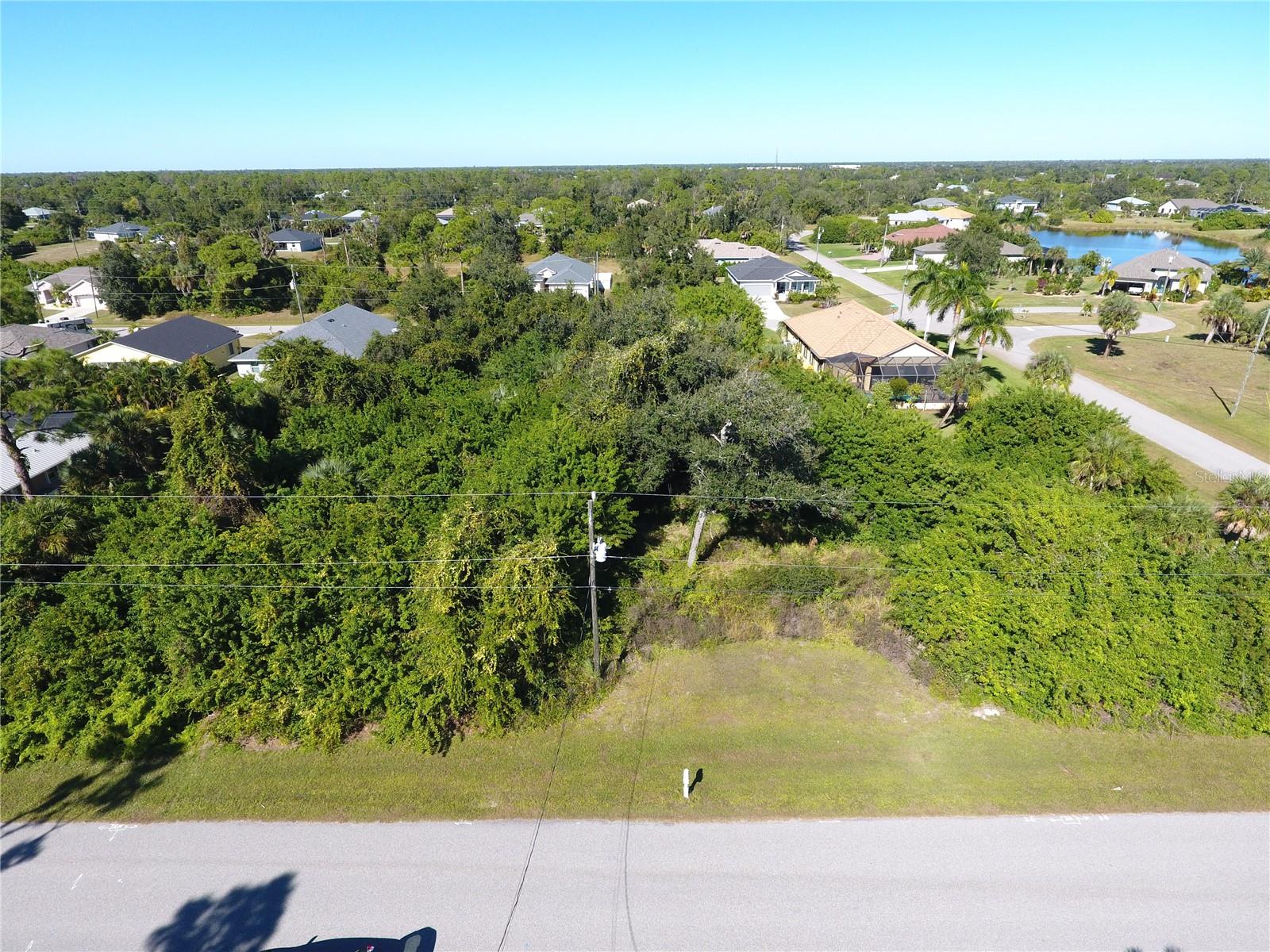 394 Albatross Rd Property Photo 5