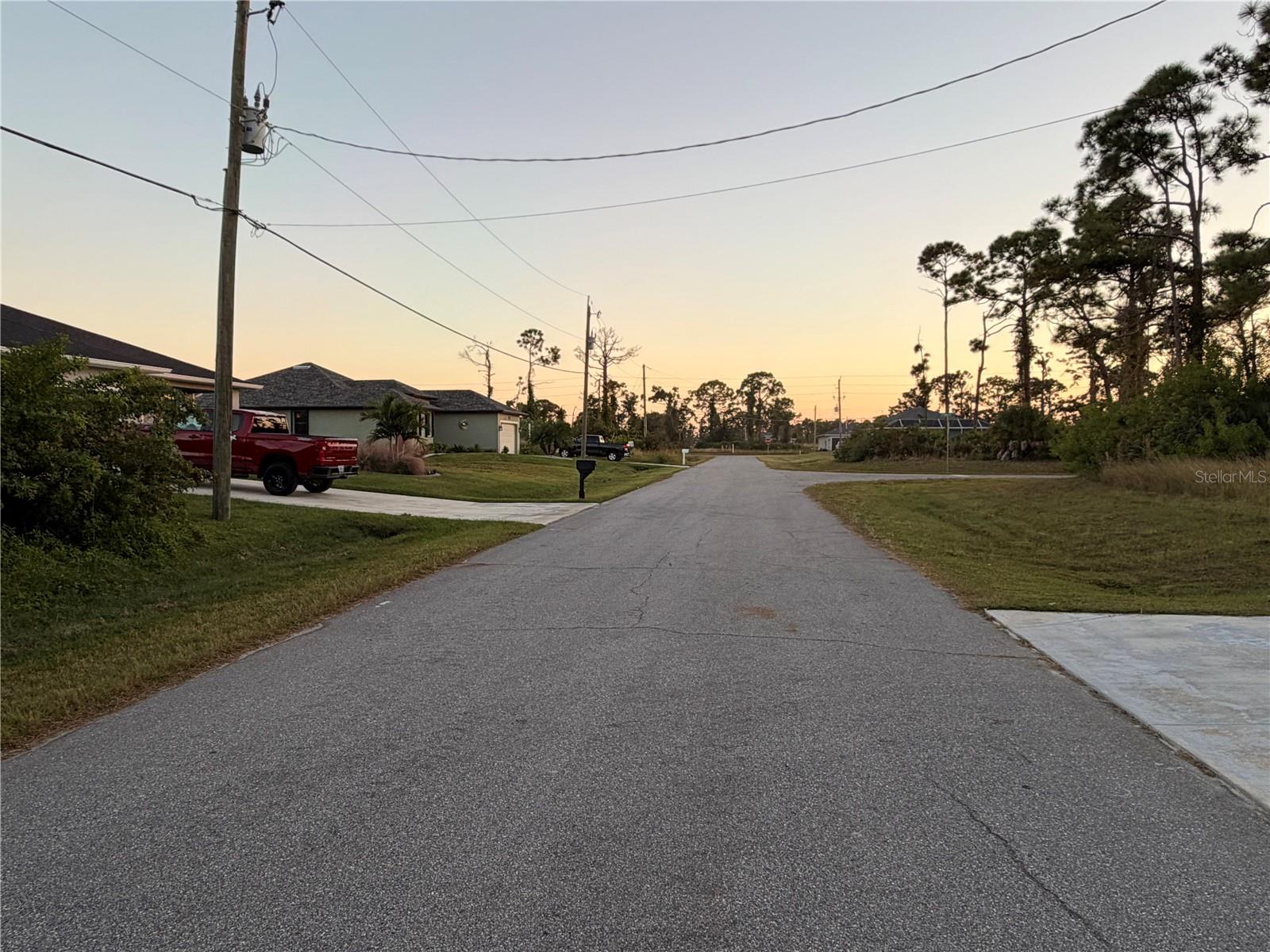113 Opal Dr Property Photo 3