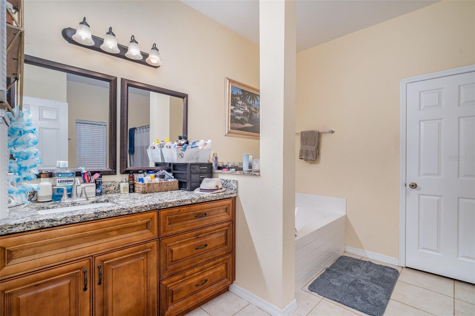 249 Ferdon Cir Property Photo 18