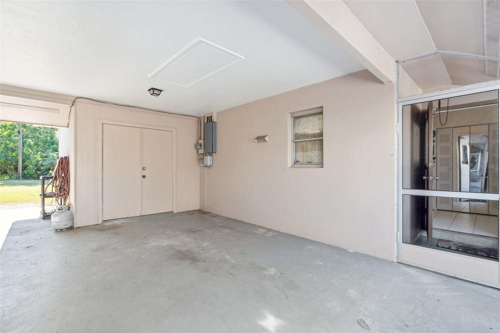 235 Thistle Ct Property Photo 4