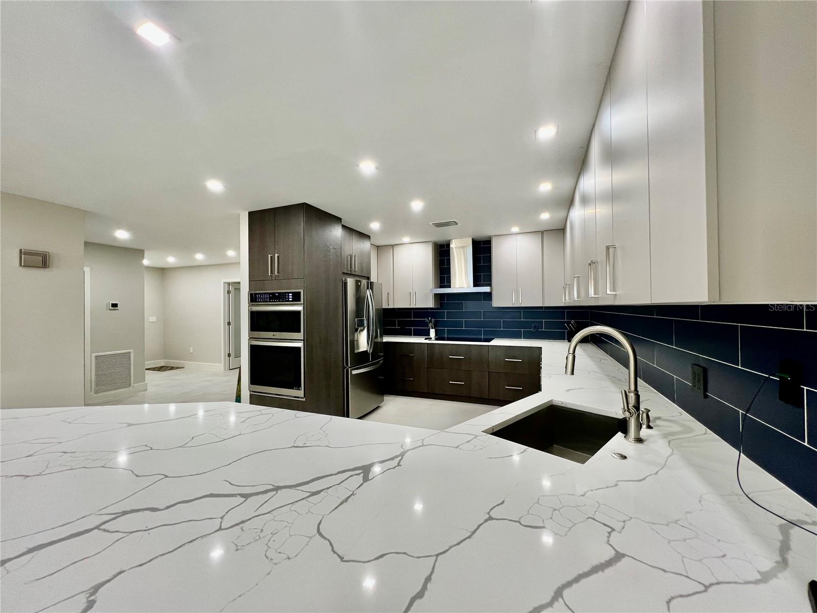 3280 Southshore Dr #87a Property Photo 10