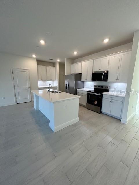 7352 Donahue St Property Photo 6