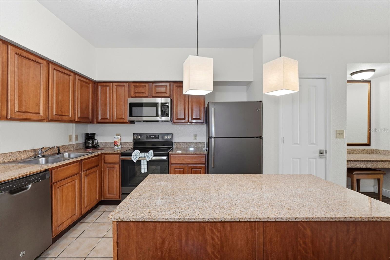12544 Floridays Resort Dr #312b Property Photo 7