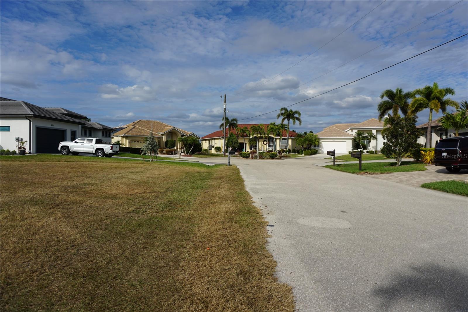 4019 Maltese Ct Property Photo 3
