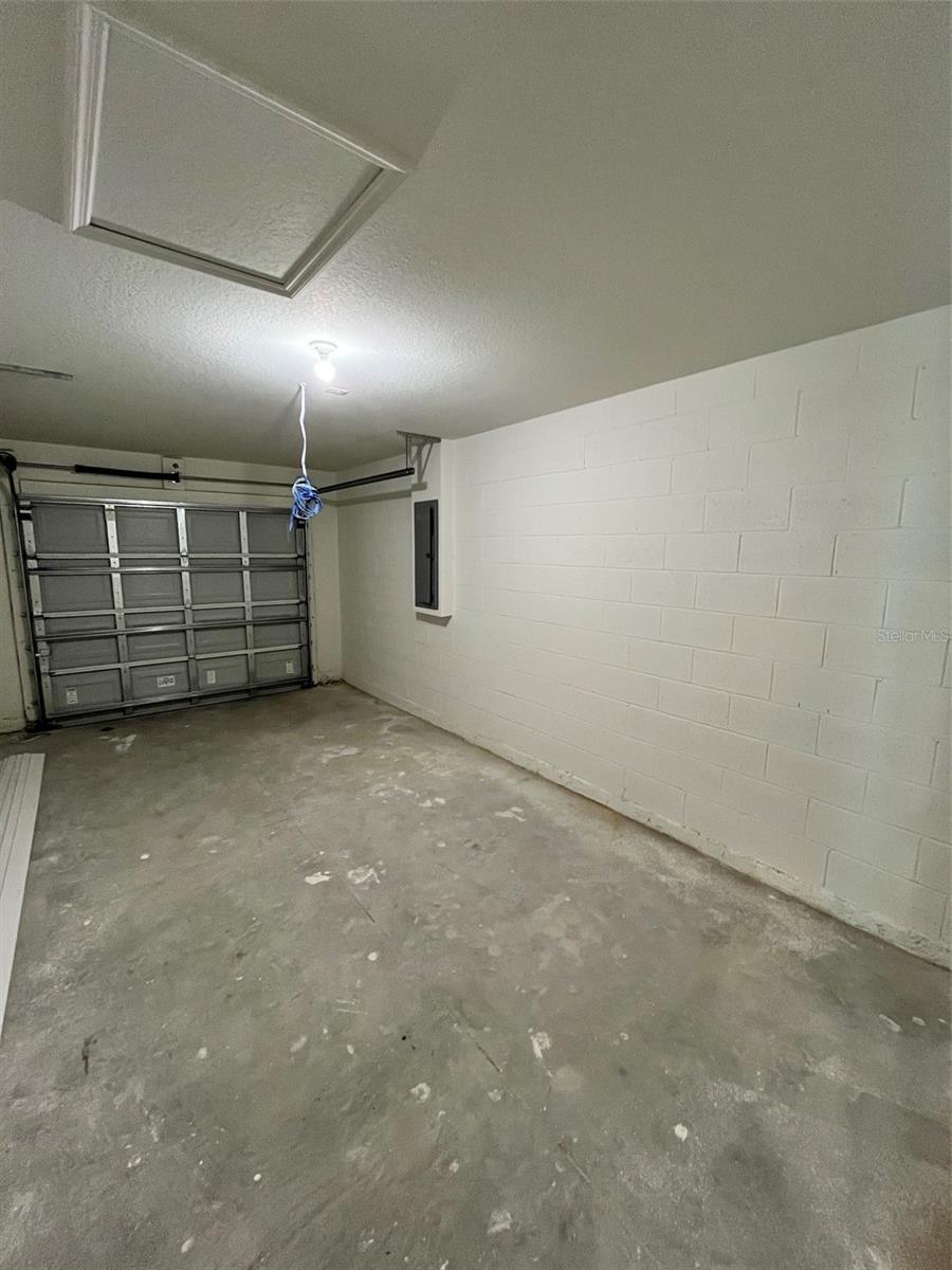 10300 Ruth Ave Property Photo 6