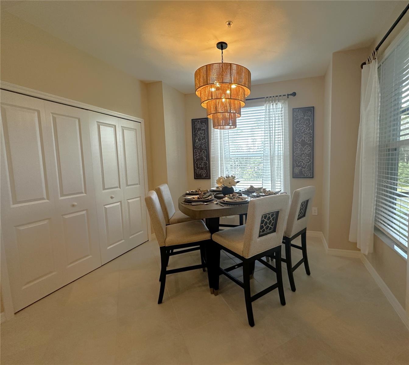 14221 Heritage Landing Blvd #2014 Property Photo 6