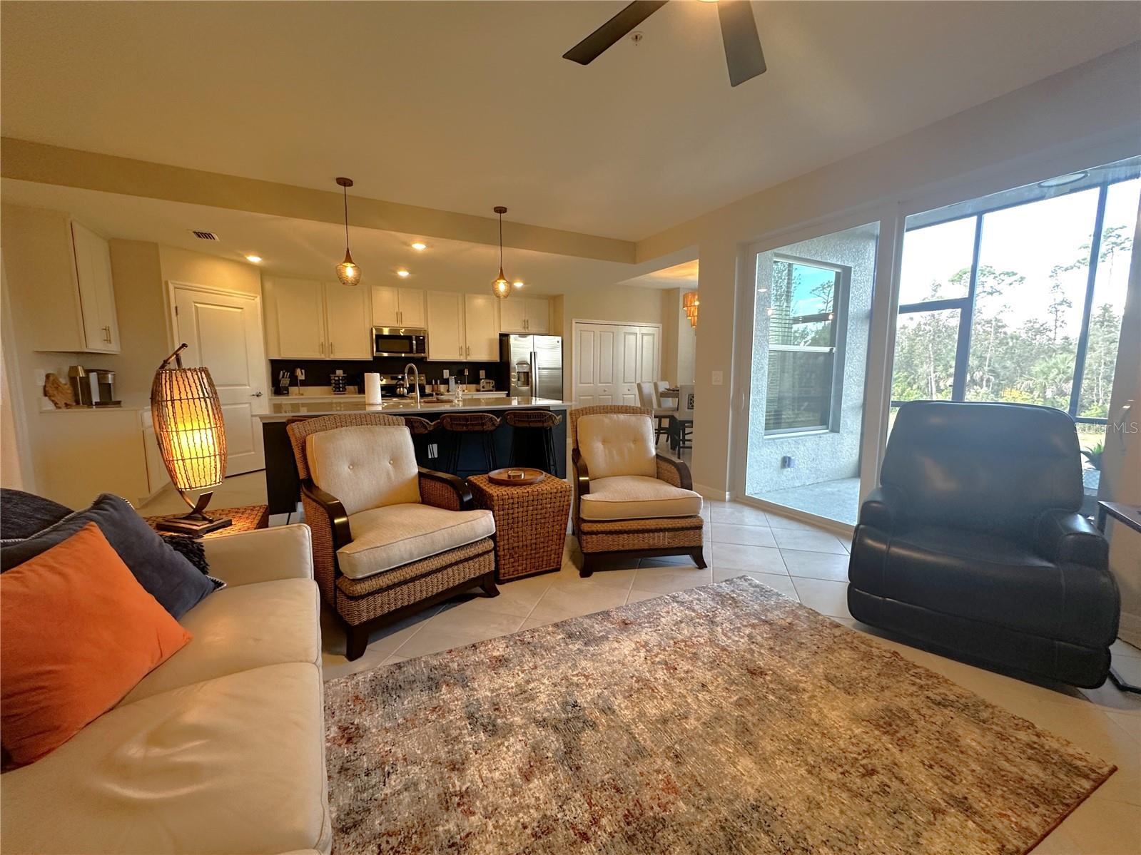 14221 Heritage Landing Blvd #2014 Property Photo 13