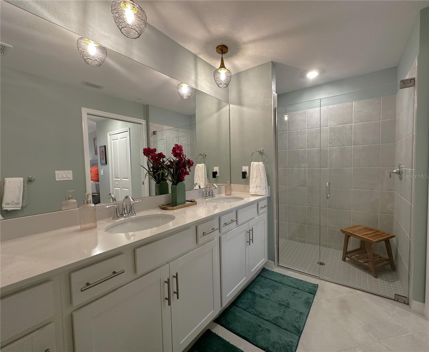 14221 Heritage Landing Blvd #2014 Property Photo 18
